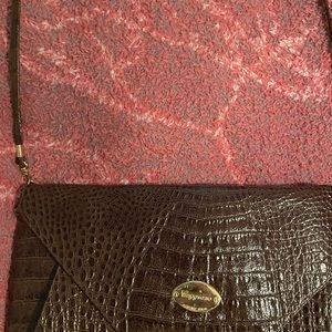 New without tag Caggiano Italian leather envelope style clutch with strap